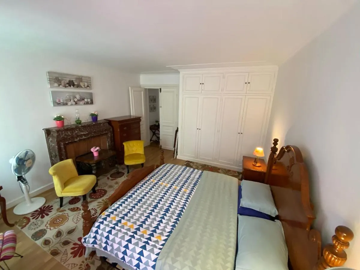 Apartment Champs Elysees Paris France