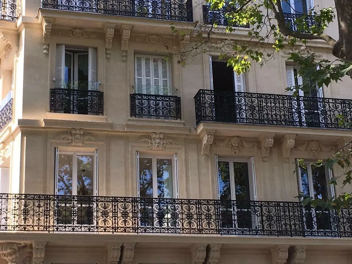 Champs Elysees Paris 0*,