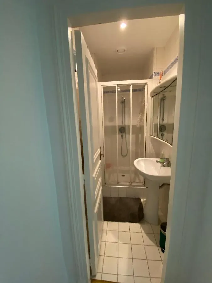 Apartment Champs Elysees Paris