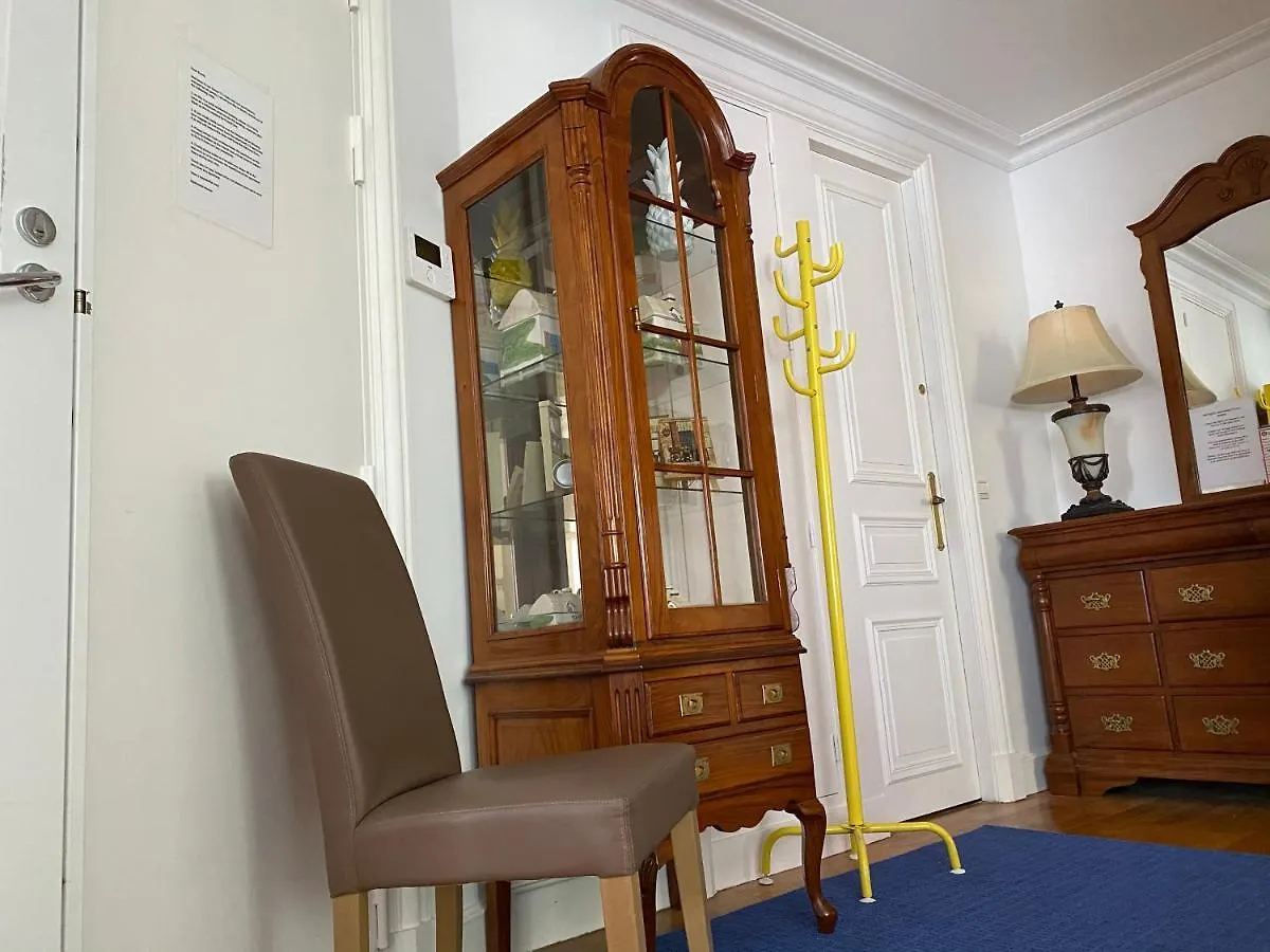 Apartment Champs Elysees Paris